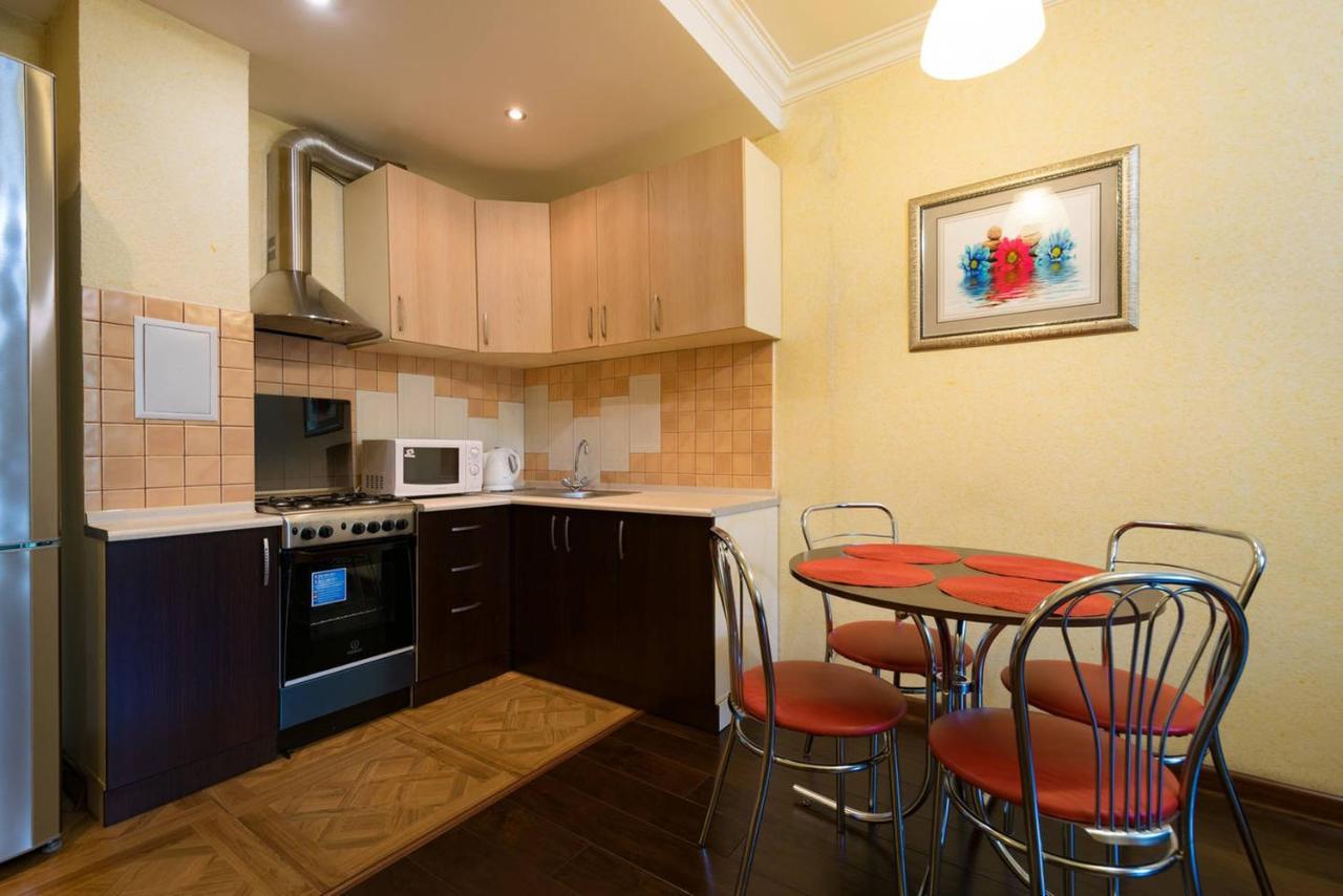 Nadezhda Apartments In Touristic Area, On The Dostyk Avenue 89 알마티 외부 사진